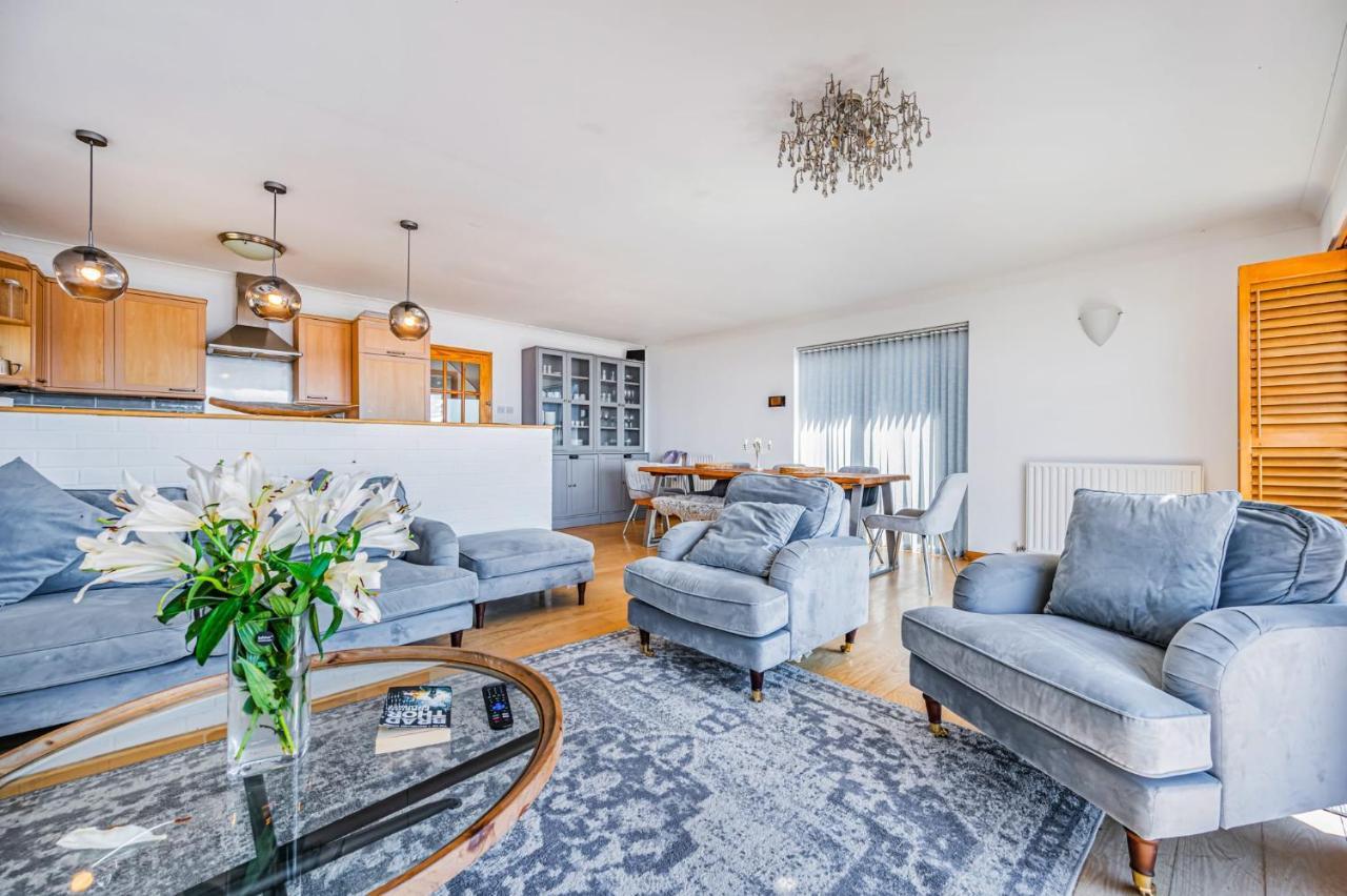 Pebble Paradise Beachfront Family Getaway Pevensey Esterno foto
