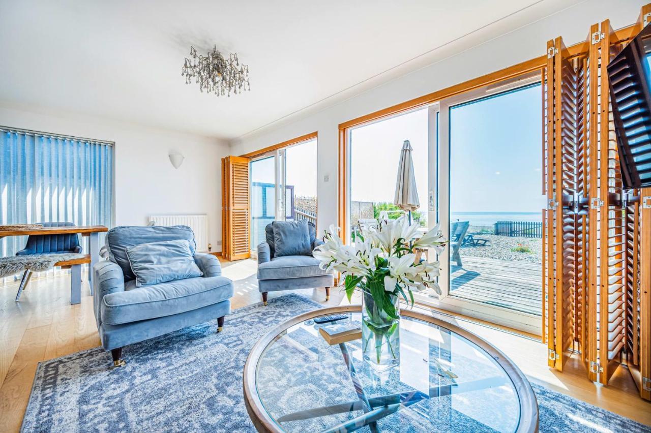 Pebble Paradise Beachfront Family Getaway Pevensey Esterno foto