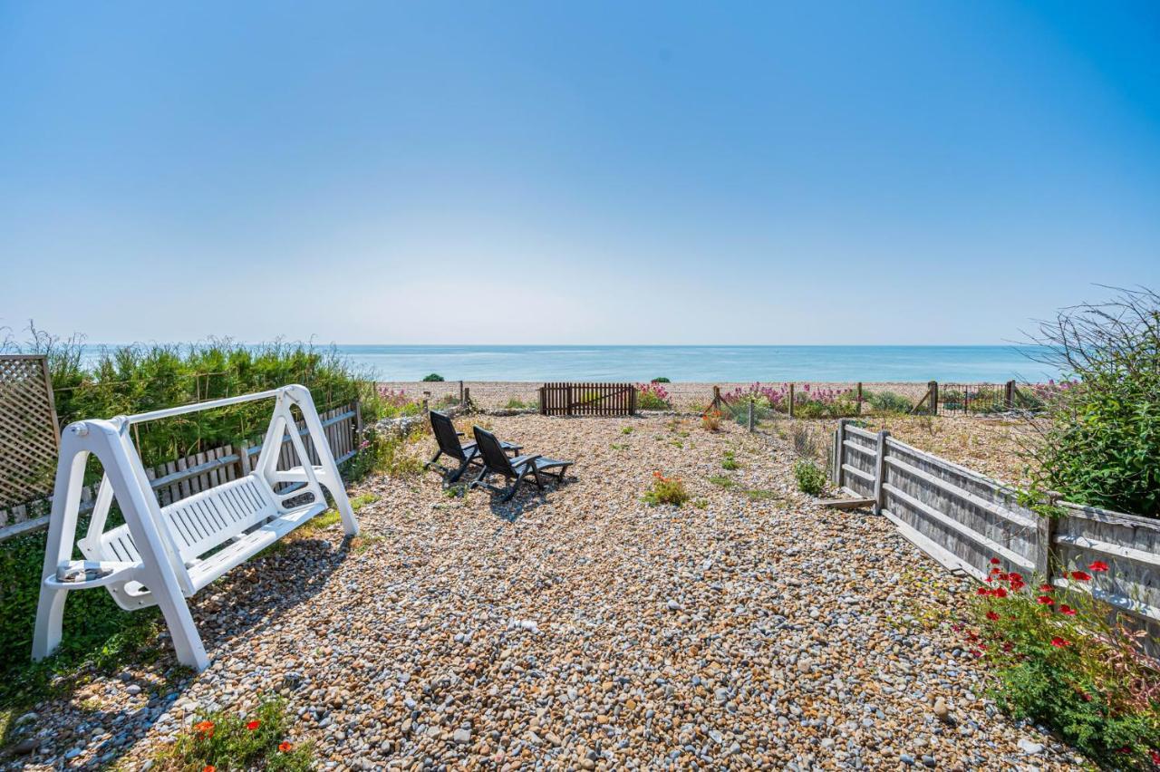 Pebble Paradise Beachfront Family Getaway Pevensey Esterno foto